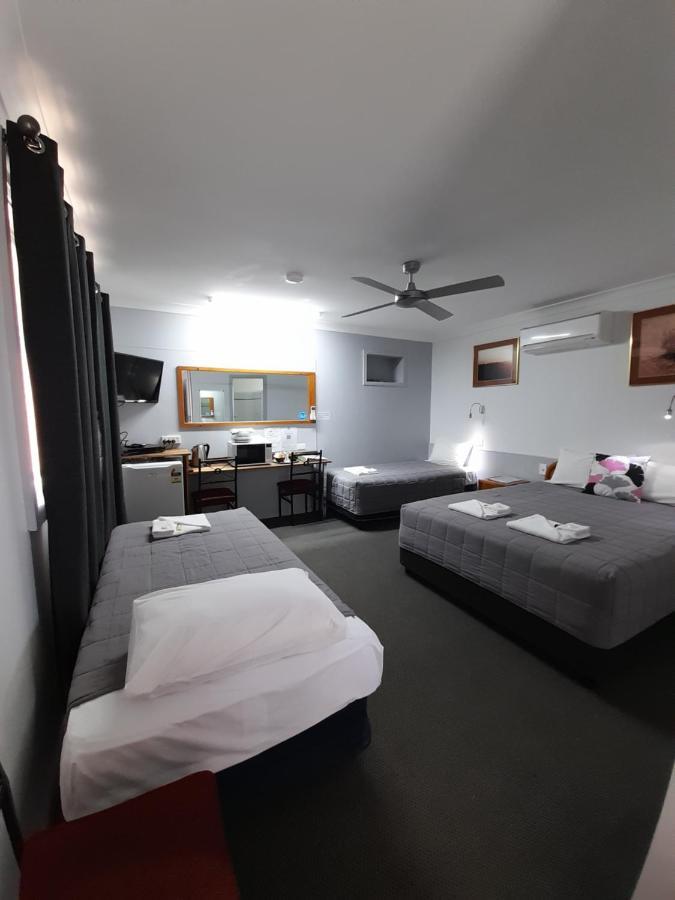 Civic Motel