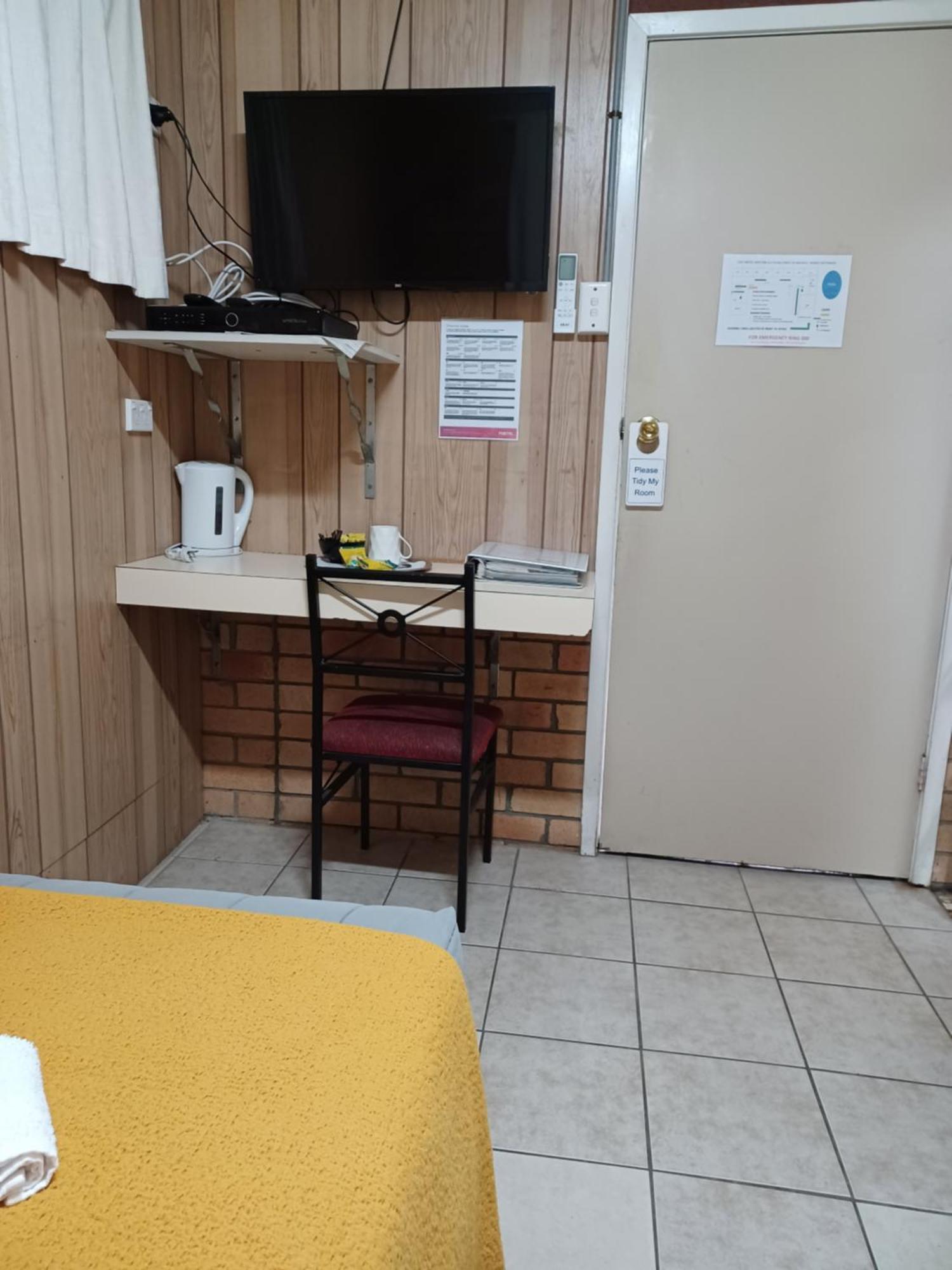 Civic Motel